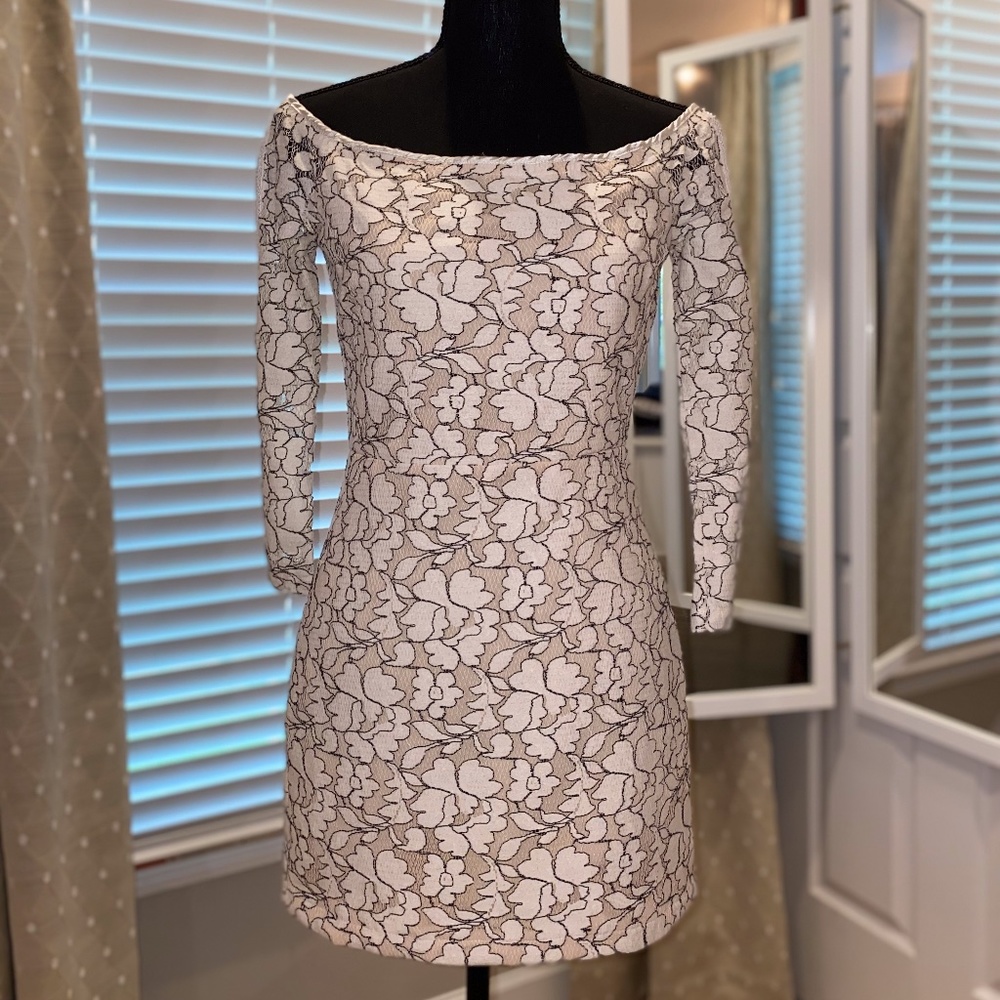 boat neck, 3/4 sleeve body con dress